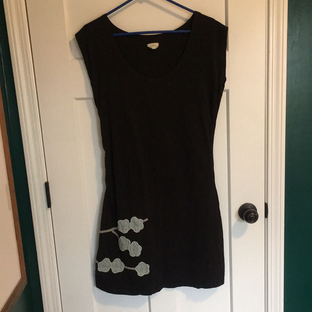Synergy Organic Cotton Black Scoopneck Dress- size Large